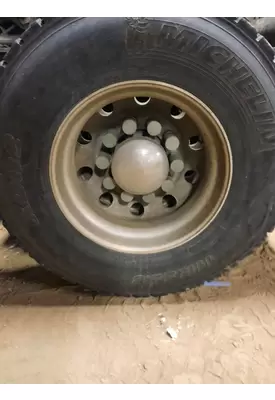 HUB PILOTED - ALUMINUM 22.5 X 8.25 WHEEL