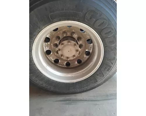 HUB PILOTED - ALUMINUM 22.5 X 8.25 WHEEL