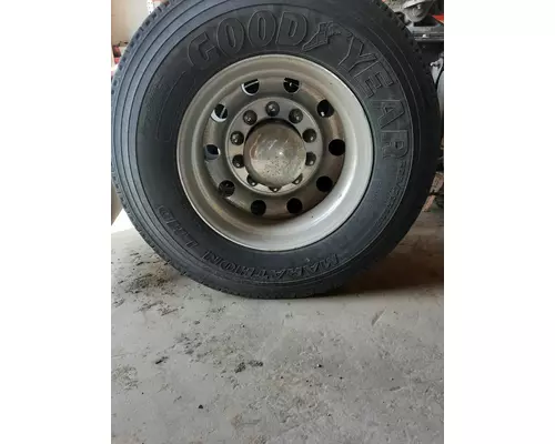 HUB PILOTED - ALUMINUM 22.5 X 8.25 WHEEL