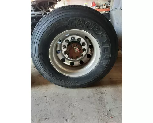 HUB PILOTED - ALUMINUM 22.5 X 8.25 WHEEL