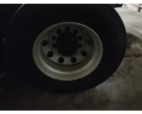 HUB PILOTED - ALUMINUM 22.5 X 8.25 WHEEL