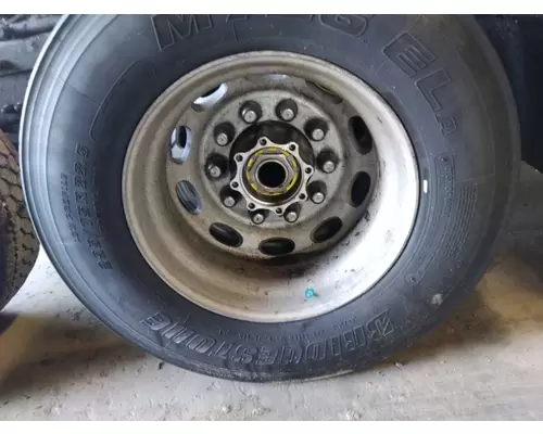 HUB PILOTED - ALUMINUM 22.5 X 8.25 WHEEL