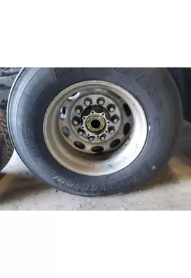 HUB PILOTED - ALUMINUM 22.5 X 8.25 WHEEL