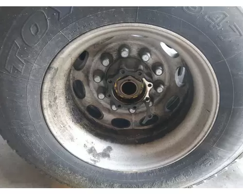 HUB PILOTED - ALUMINUM 22.5 X 8.25 WHEEL