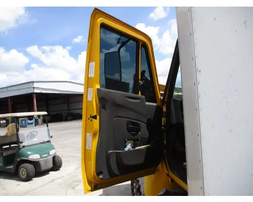 HUB PILOTED - ALUMINUM 22.5 X 8.25 WHEEL