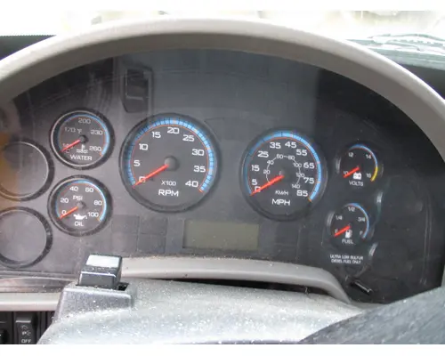 HUB PILOTED - ALUMINUM 22.5 X 8.25 WHEEL