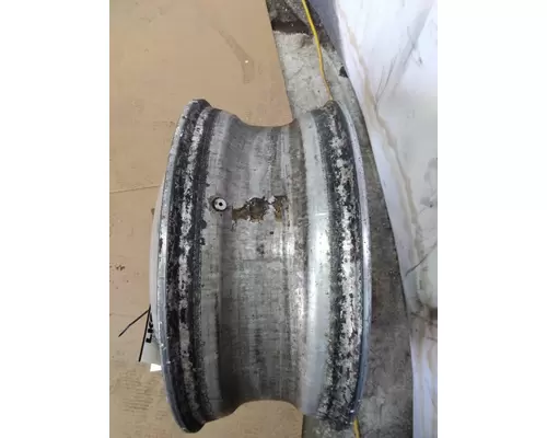 HUB PILOTED - ALUMINUM 22.5 X 8.25 WHEEL