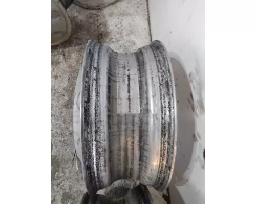 HUB PILOTED - ALUMINUM 22.5 X 8.25 WHEEL