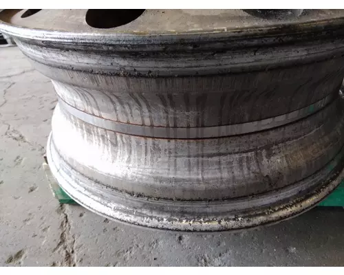 HUB PILOTED - ALUMINUM 22.5 X 8.25 WHEEL