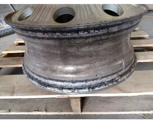 HUB PILOTED - ALUMINUM 22.5 X 8.25 WHEEL