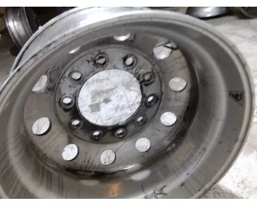 HUB PILOTED - ALUMINUM 22.5 X 8.25 WHEEL