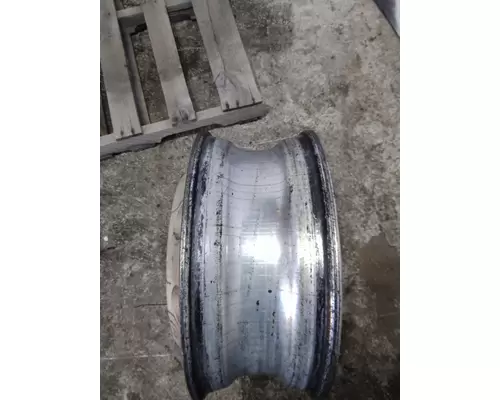HUB PILOTED - ALUMINUM 22.5 X 8.25 WHEEL
