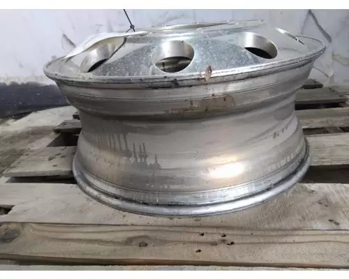 HUB PILOTED - ALUMINUM 22.5 X 8.25 WHEEL