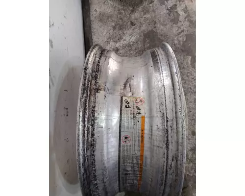 HUB PILOTED - ALUMINUM 22.5 X 8.25 WHEEL