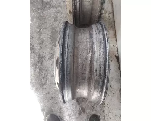 HUB PILOTED - ALUMINUM 22.5 X 8.25 WHEEL