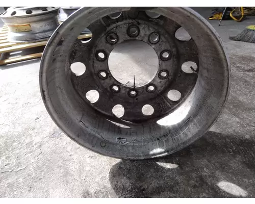 HUB PILOTED - ALUMINUM 22.5 X 8.25 WHEEL