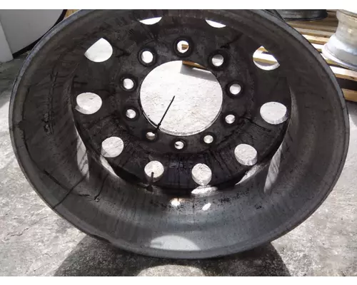 HUB PILOTED - ALUMINUM 22.5 X 8.25 WHEEL