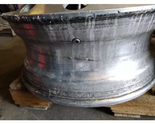 HUB PILOTED - ALUMINUM 22.5 X 8.25 WHEEL
