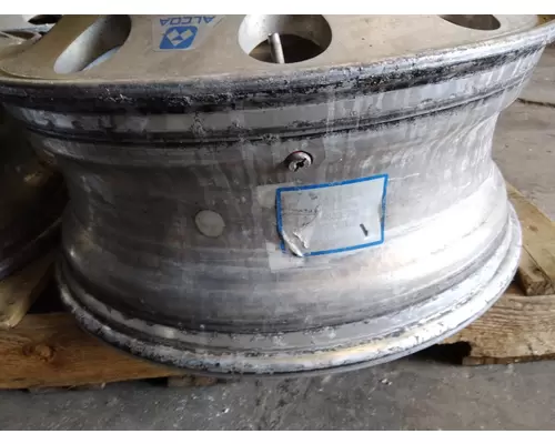 HUB PILOTED - ALUMINUM 22.5 X 8.25 WHEEL
