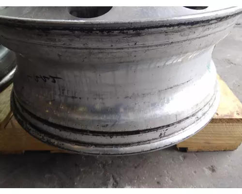 HUB PILOTED - ALUMINUM 22.5 X 8.25 WHEEL