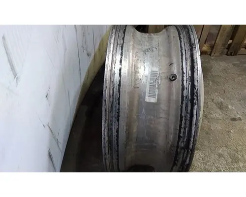 HUB PILOTED - ALUMINUM 22.5 X 8.25 WHEEL