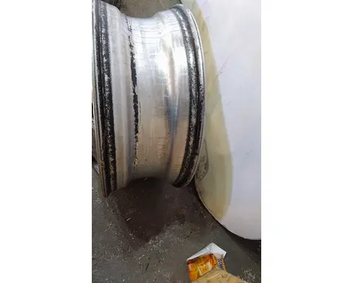 HUB PILOTED - ALUMINUM 22.5 X 8.25 WHEEL