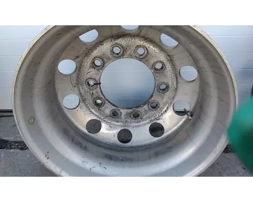 HUB PILOTED - ALUMINUM 22.5 X 8.25 WHEEL