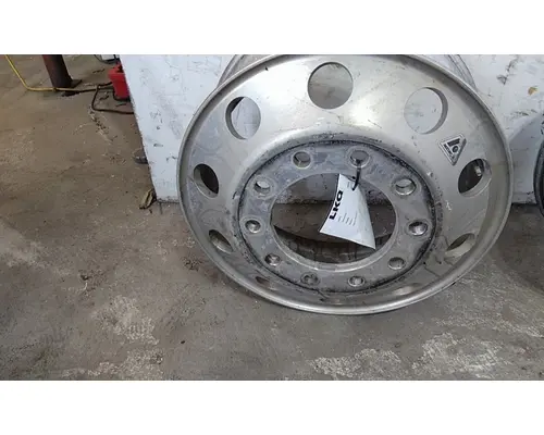 HUB PILOTED - ALUMINUM 22.5 X 8.25 WHEEL