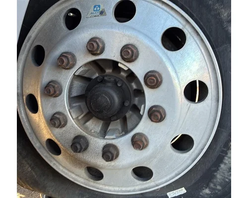 HUB PILOTED - ALUMINUM 22.5 X 8.25 WHEEL
