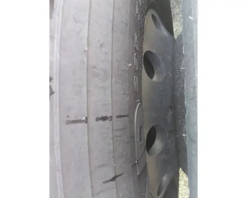 HUB PILOTED - ALUMINUM 22.5 X 8.25 WHEEL