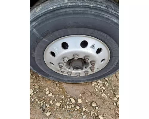 HUB PILOTED - ALUMINUM 22.5 X 8.25 WHEEL