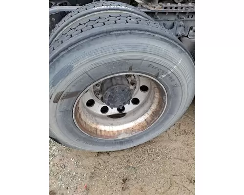 HUB PILOTED - ALUMINUM 22.5 X 8.25 WHEEL