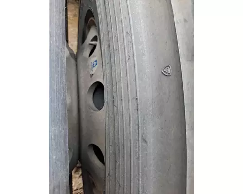 HUB PILOTED - ALUMINUM 22.5 X 8.25 WHEEL