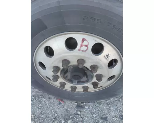 HUB PILOTED - ALUMINUM 22.5 X 8.25 WHEEL