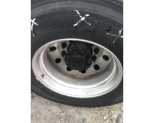 HUB PILOTED - ALUMINUM 22.5 X 8.25 WHEEL