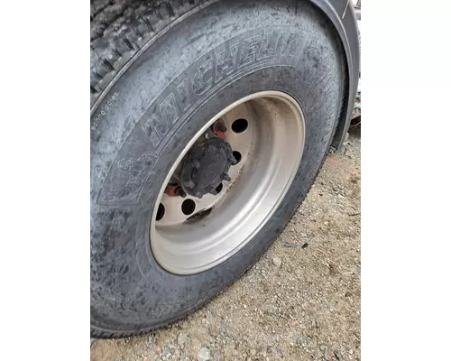 HUB PILOTED - ALUMINUM 22.5 X 8.25 WHEEL