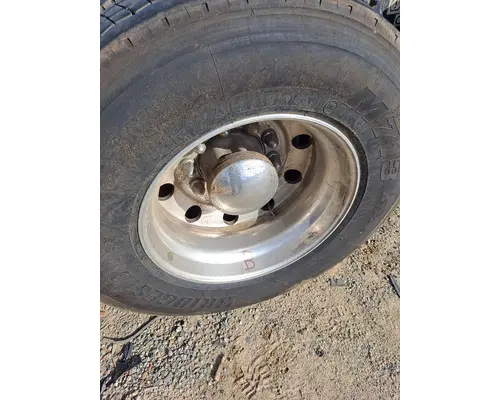 HUB PILOTED - ALUMINUM 22.5 X 8.25 WHEEL