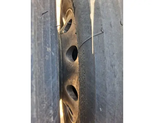 HUB PILOTED - ALUMINUM 22.5 X 8.25 WHEEL