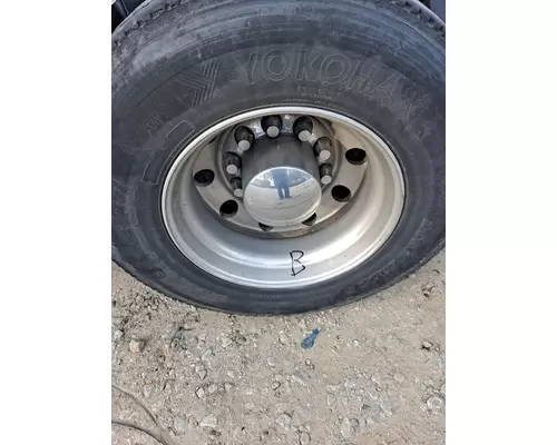 HUB PILOTED - ALUMINUM 22.5 X 8.25 WHEEL