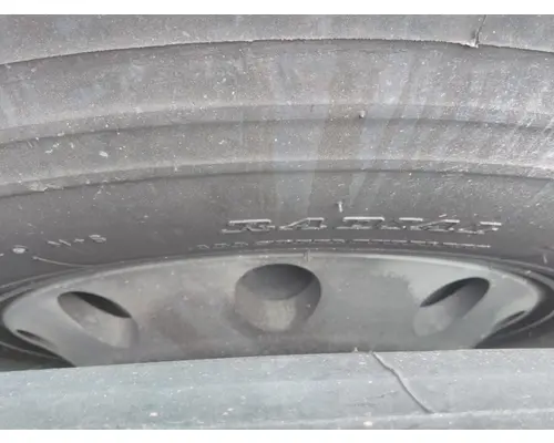 HUB PILOTED - ALUMINUM 22.5 X 8.25 WHEEL