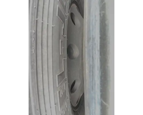 HUB PILOTED - ALUMINUM 22.5 X 8.25 WHEEL