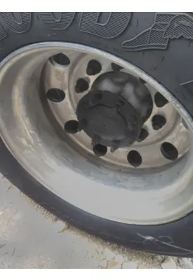 HUB PILOTED - ALUMINUM 22.5 X 8.25 WHEEL