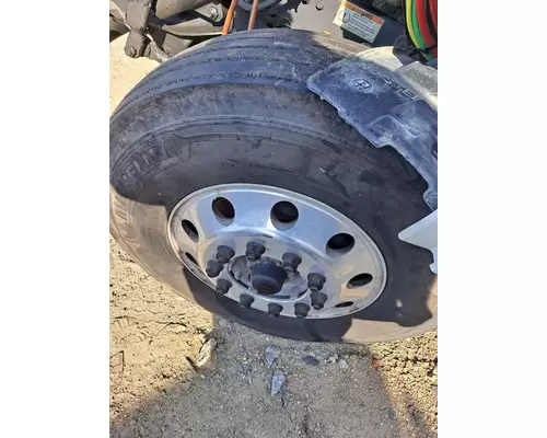 HUB PILOTED - ALUMINUM 22.5 X 8.25 WHEEL
