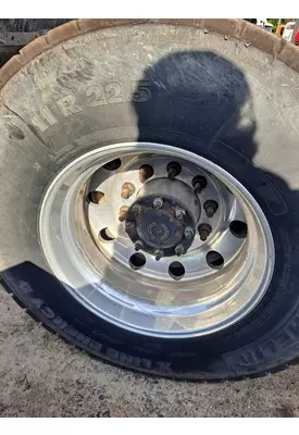 HUB PILOTED - ALUMINUM 22.5 X 8.25 WHEEL
