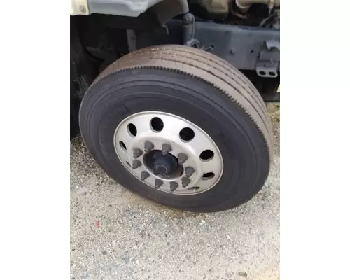 HUB PILOTED - ALUMINUM 22.5 X 8.25 WHEEL