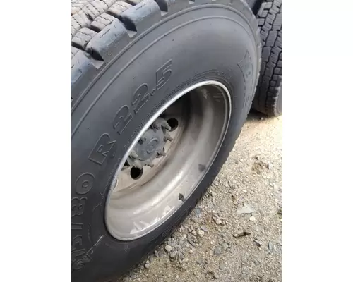 HUB PILOTED - ALUMINUM 22.5 X 8.25 WHEEL