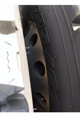 HUB PILOTED - ALUMINUM 22.5 X 8.25 WHEEL
