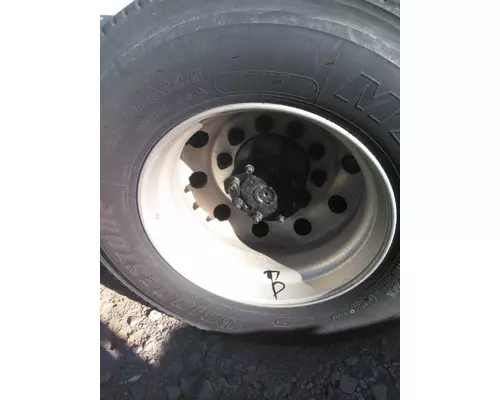 HUB PILOTED - ALUMINUM 22.5 X 8.25 WHEEL