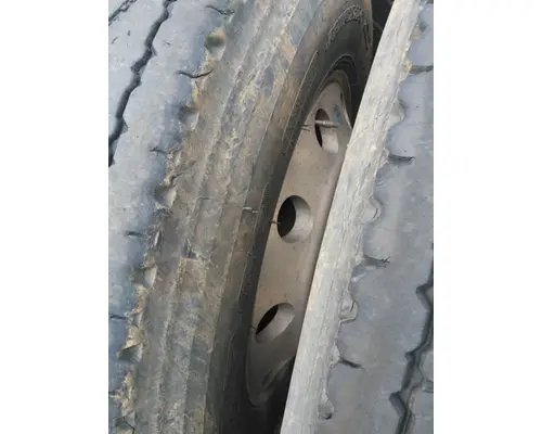 HUB PILOTED - ALUMINUM 22.5 X 8.25 WHEEL