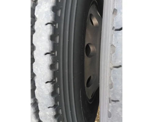 HUB PILOTED - ALUMINUM 22.5 X 8.25 WHEEL